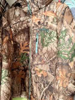 Womans camo jackets 